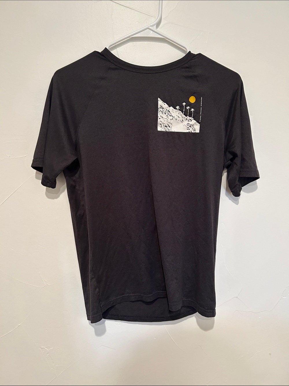 Old Navy Black Short-Sleeve Tee with White Palm Graphic and Yellow Sun
